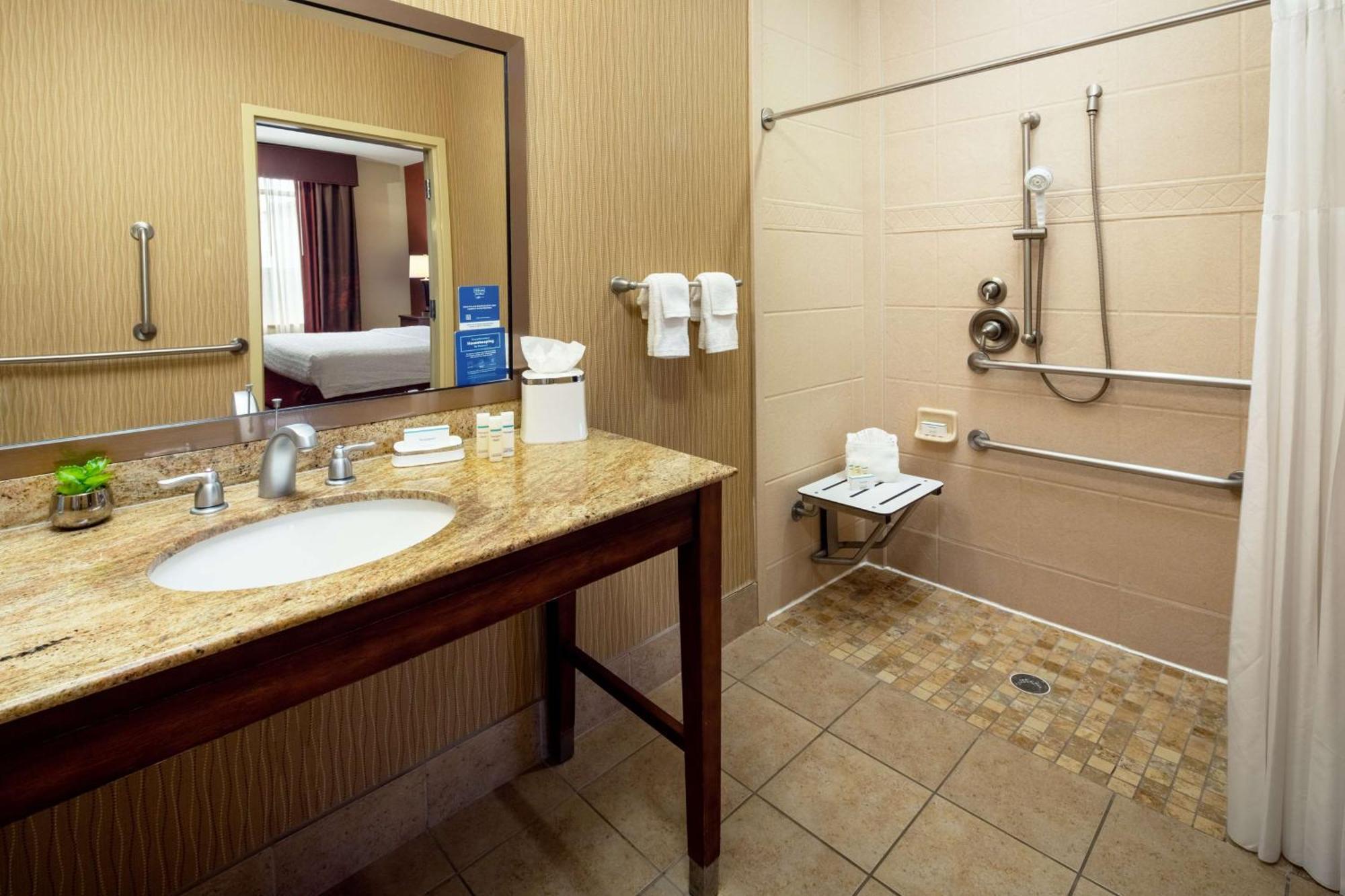 Hampton Inn & Suites Scottsdale At Talking Stick Экстерьер фото
